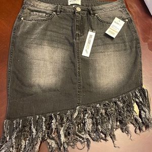 NWT William Rast size 28 black denim shirt with extreme fray at bottom